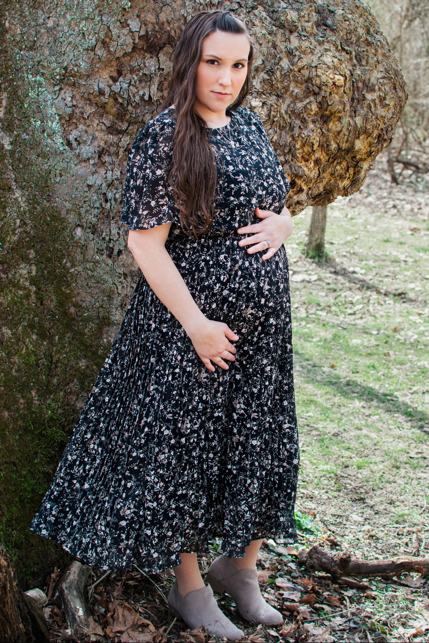 Black Floral Pleated Short Sleeve Chiffon Maternity Midi Dress Small