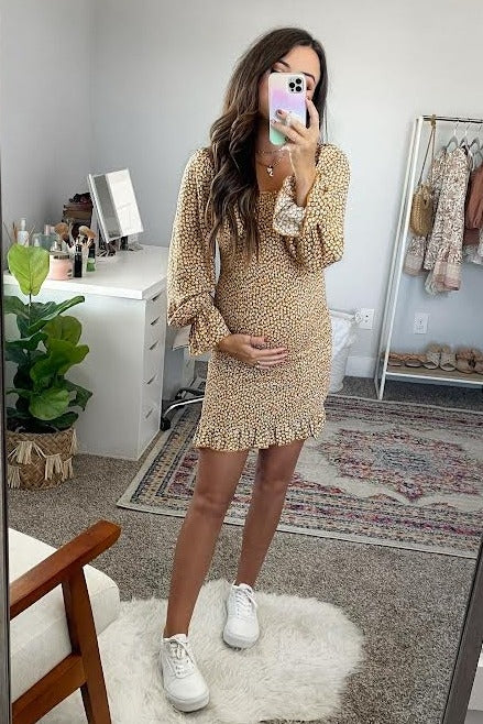 Yellow Ditsy Floral Smocked Long Sleeve Maternity Mini Dress Small Yellow Ditsy Floral Smocked Long Sleeve Maternity Mini Dress Small