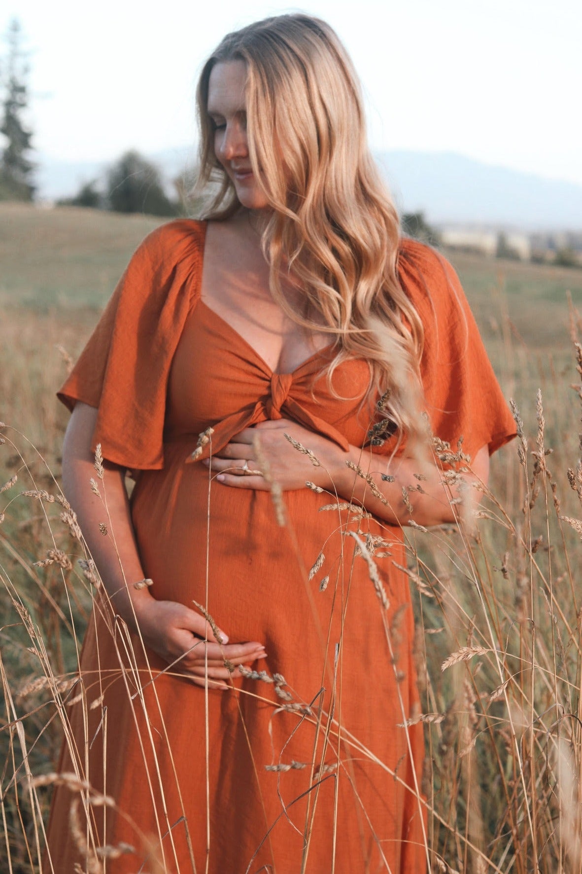 Rust Front Tie Ruffle Sleeve Maternity Midi Dress