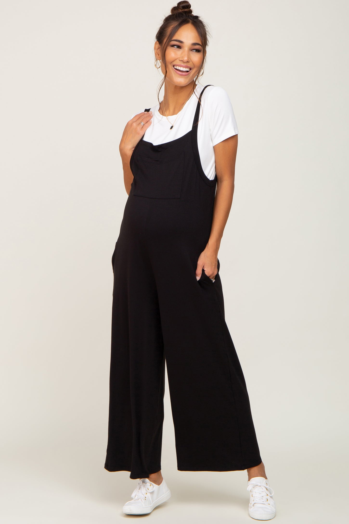Black Sleeveless Pocketed Wide Leg Maternity Jumpsuit