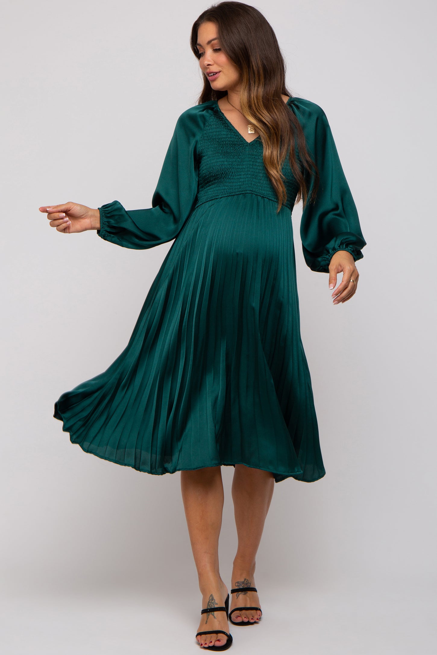 Green Pregnancy Dress MomToBe Women's Rayon Green Maternity Dress, Sleeves: Puff Sleeves Green Pregnancy Dress MomToBe Women's Rayon Green Maternity Dress, Sleeves: Puff Sleeves
