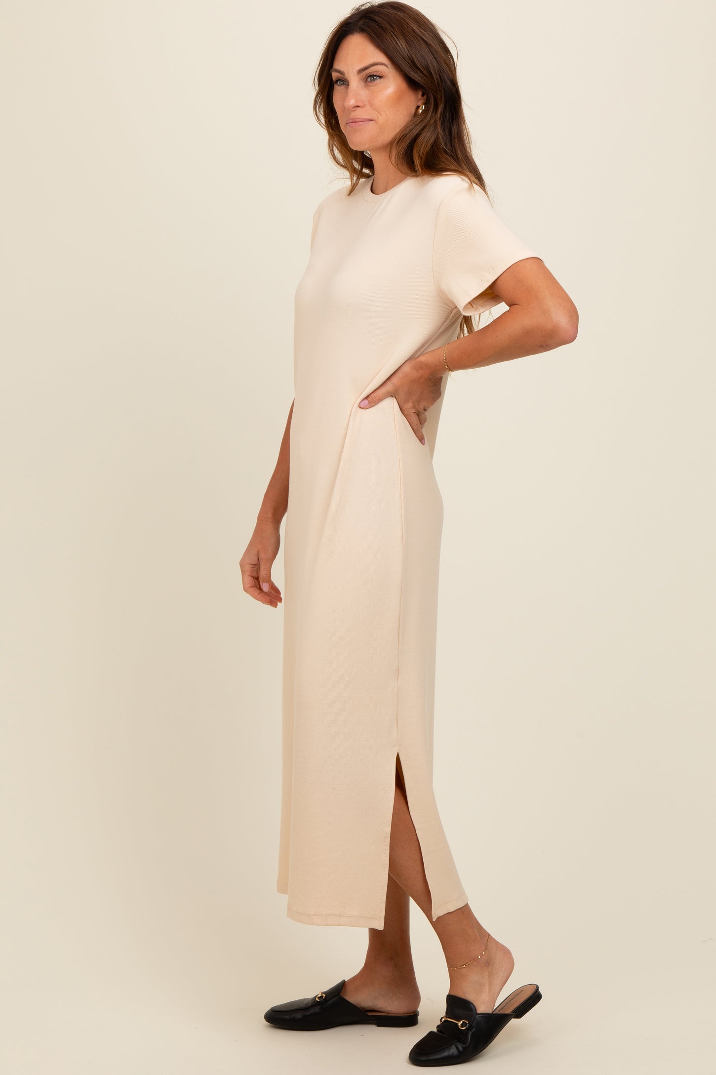 Cream Short Sleeve Side Slit T-Shirt Midi Dress – PinkBlush Cream Short Sleeve Side Slit T-Shirt Midi Dress – PinkBlush
