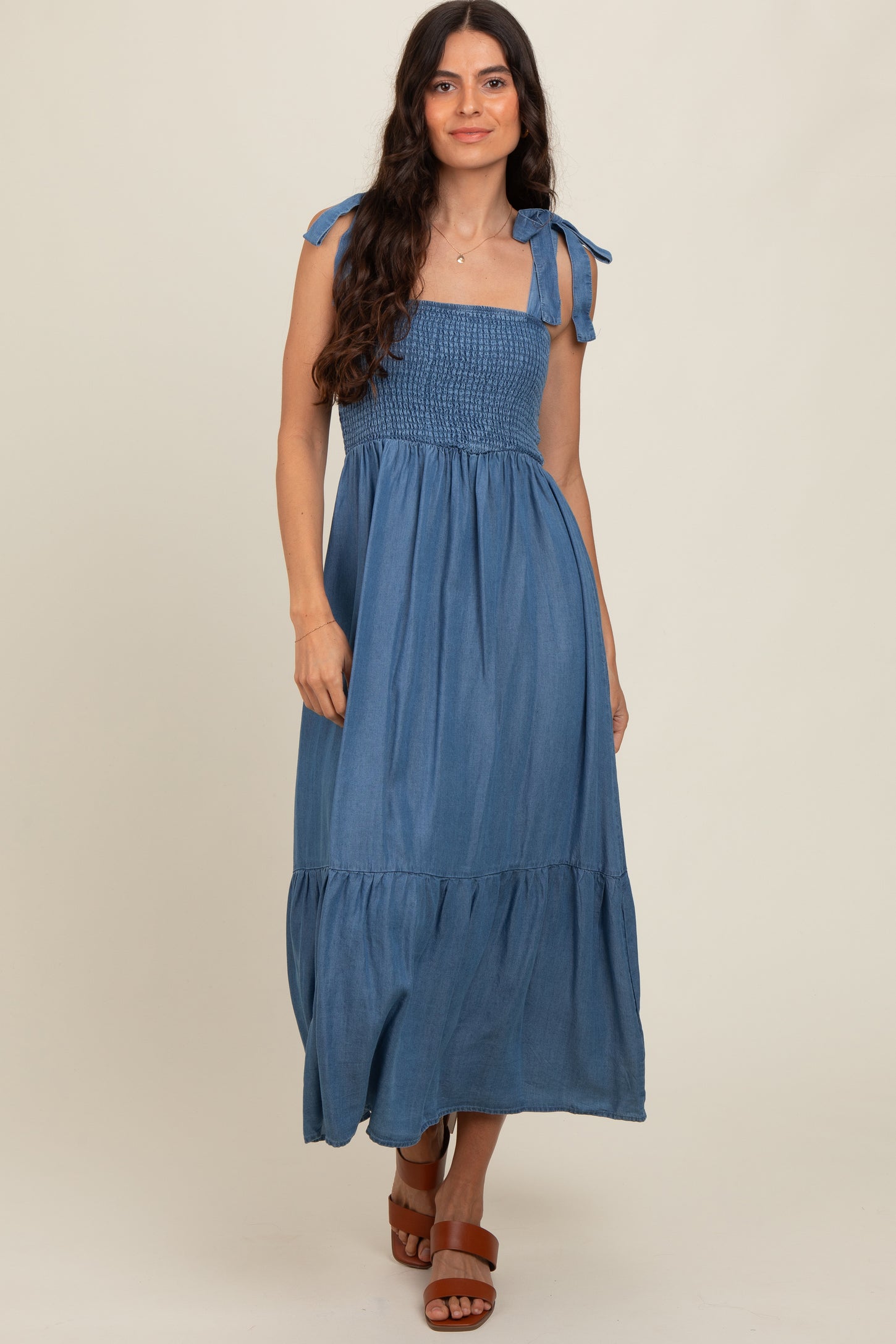 smocked chambray dress 7 For All Mankind sz 24m line maxi silhouette and functional side pockets make it a practical yet feminine choice for everyday wear Smocked Off Shoulder Maxi Dress
