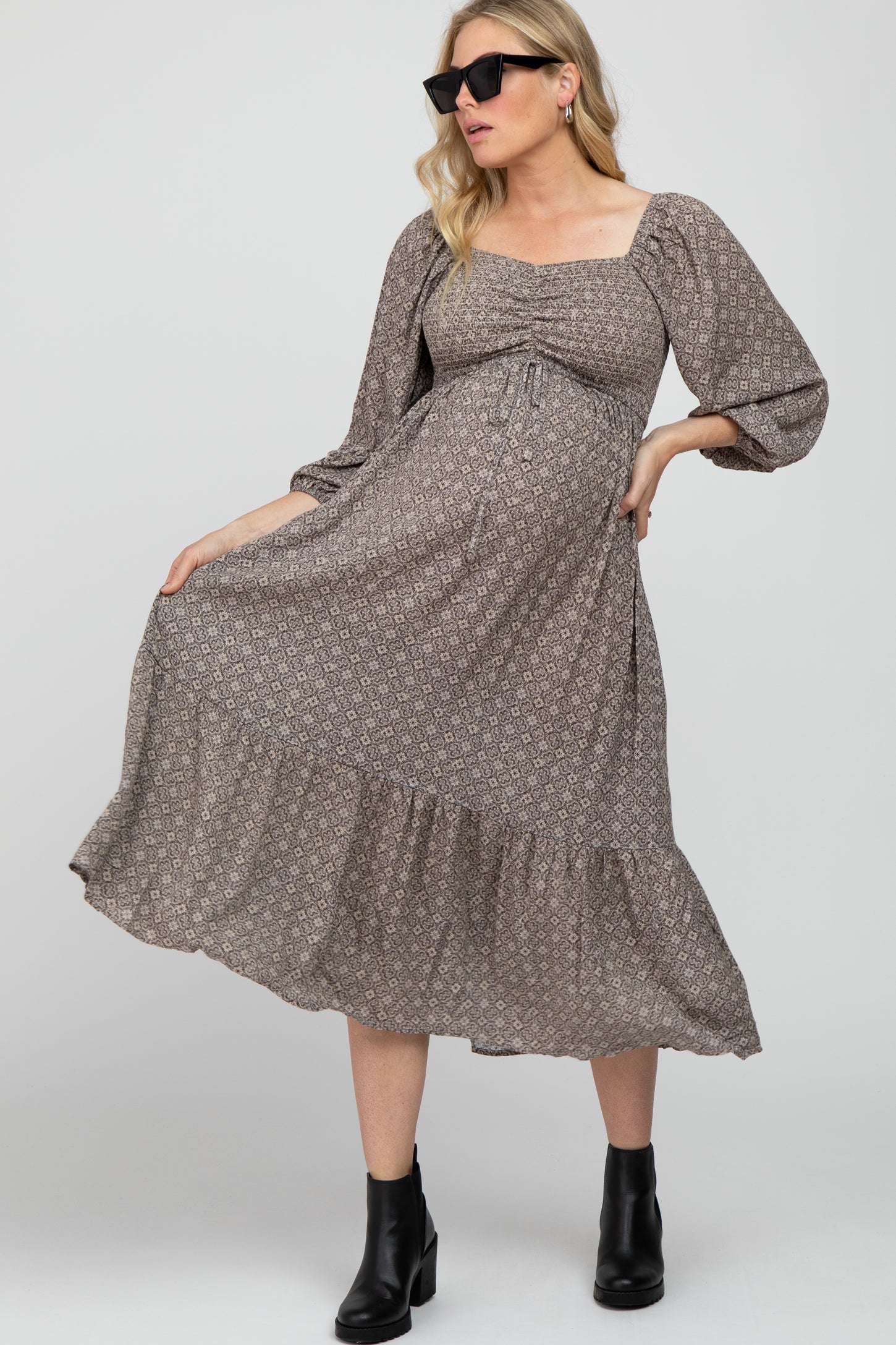 Grey Printed Sweetheart Neck Maternity Dress