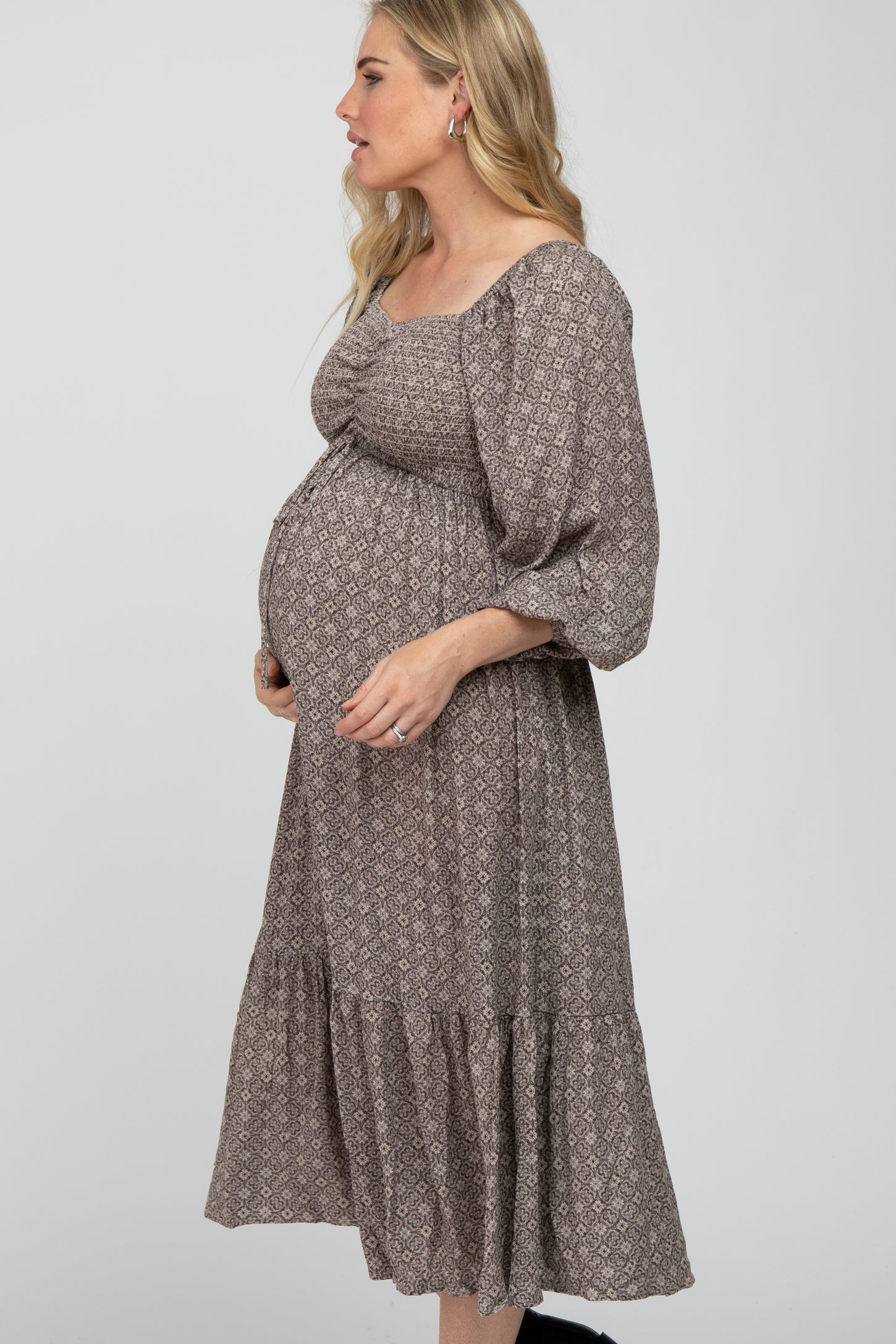 Grey Printed Sweetheart Neck Maternity Dress