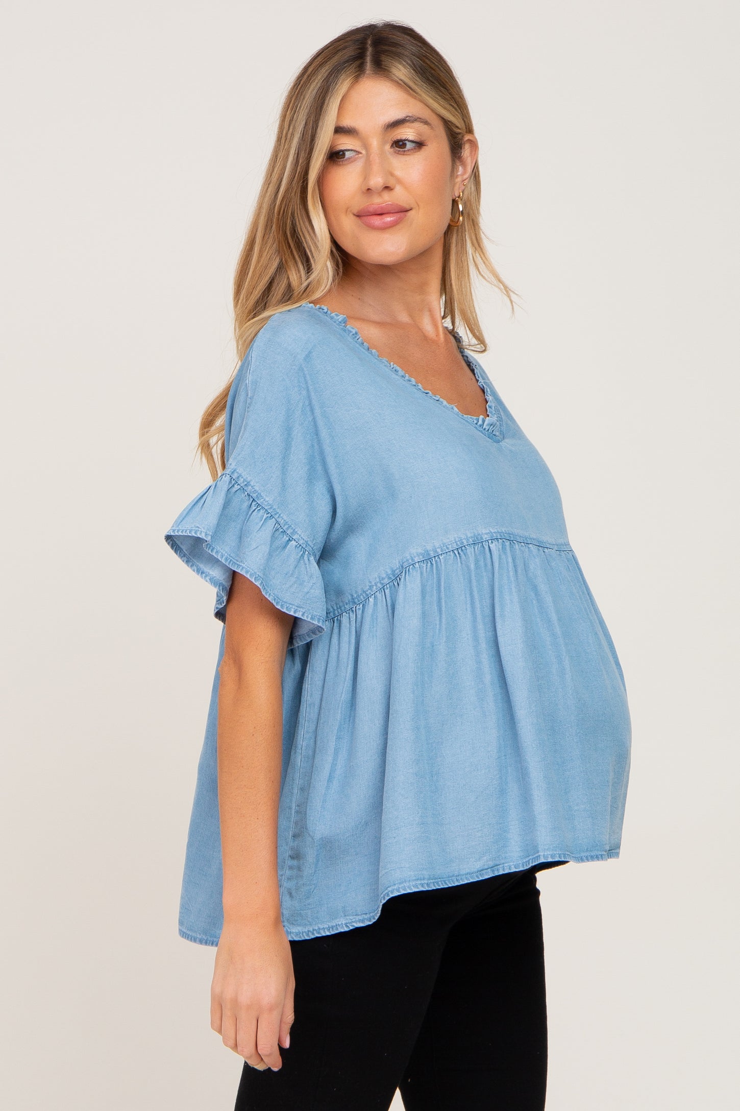 chambray ruffle sleeve top