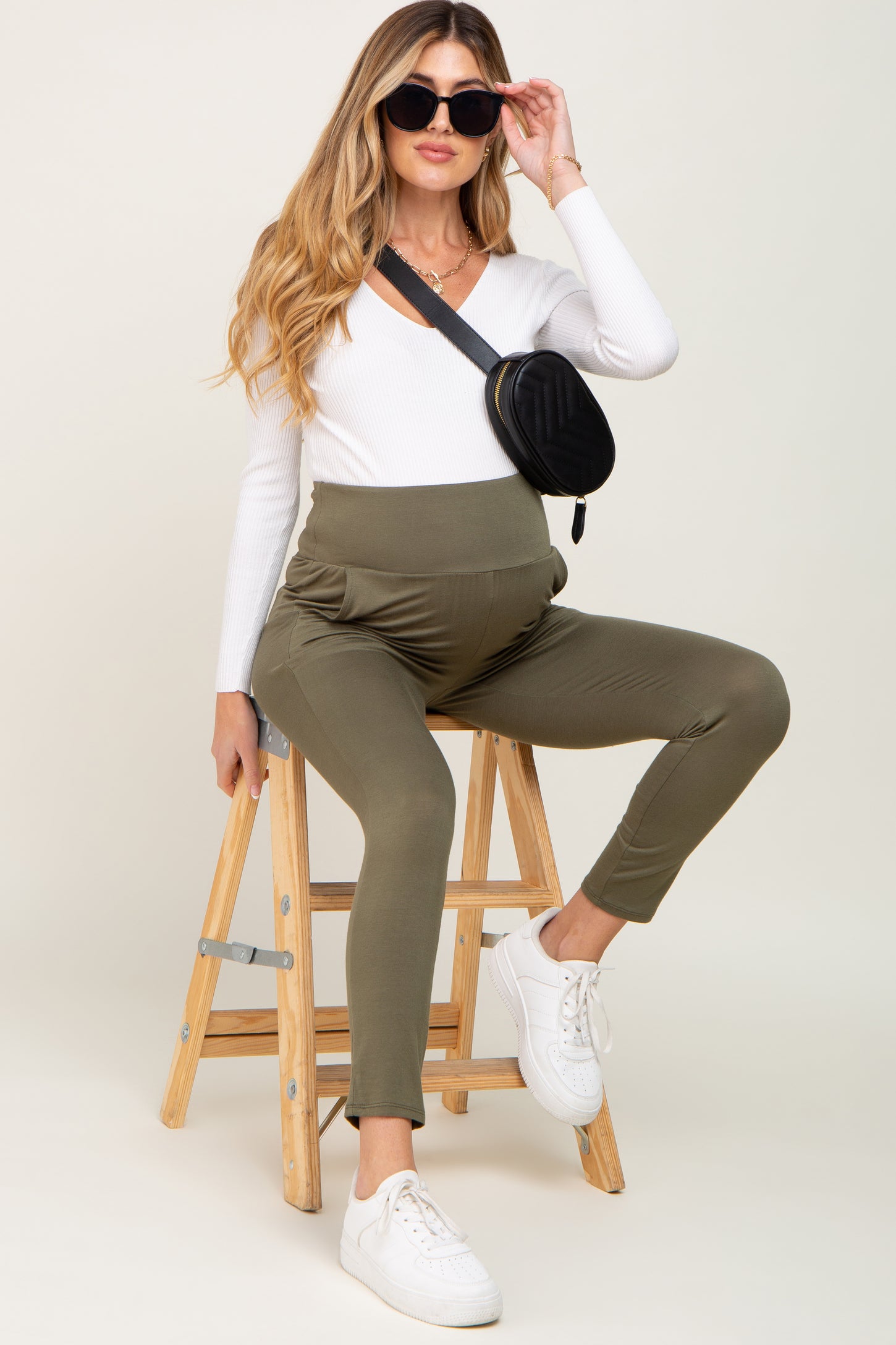 The Best Maternity Pants for Every Stage of Pregnancy - Motherhood