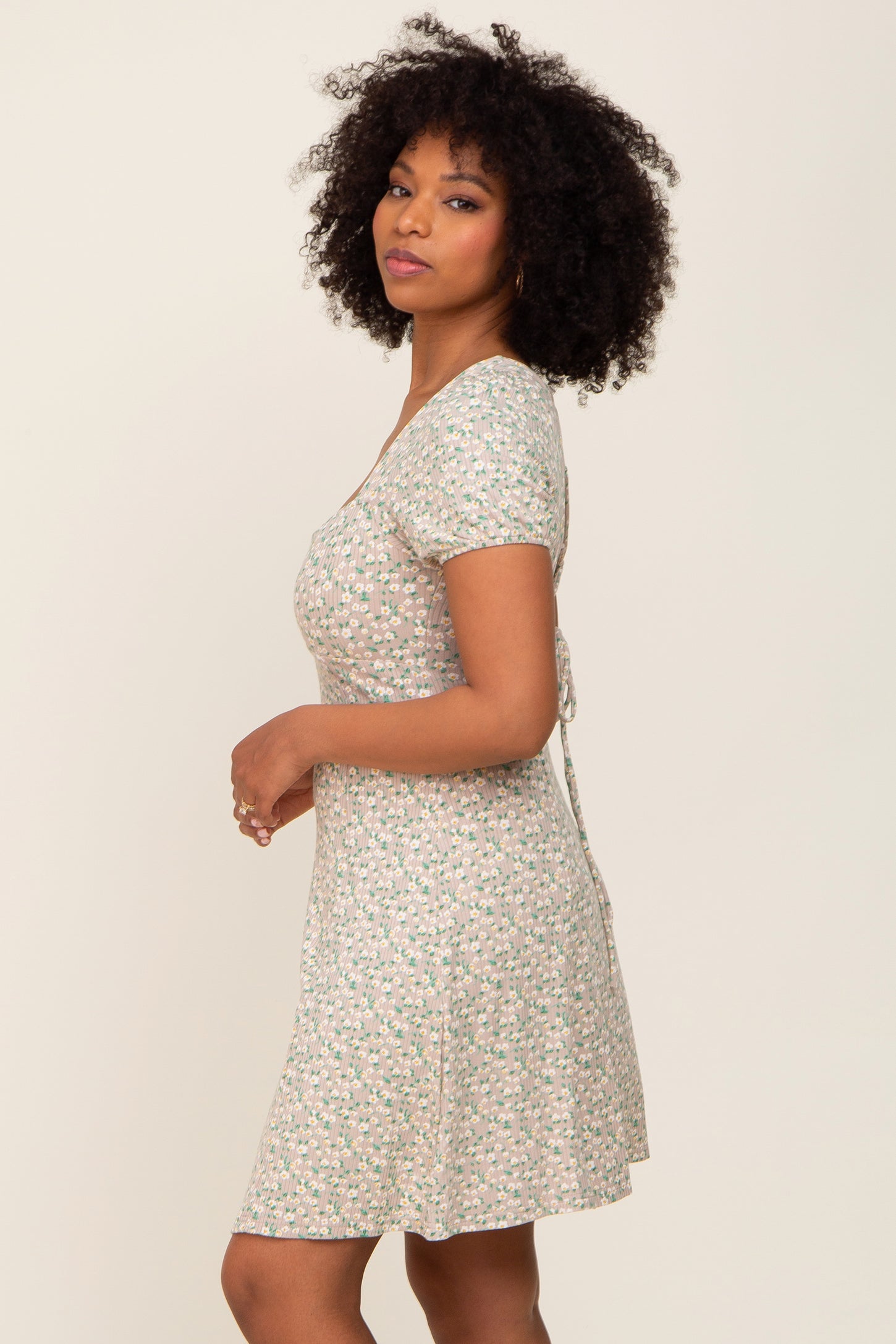 criss cross a line dress Chic Sleeveless A-Line Bridesmaid Dress with Criss-Cross Back