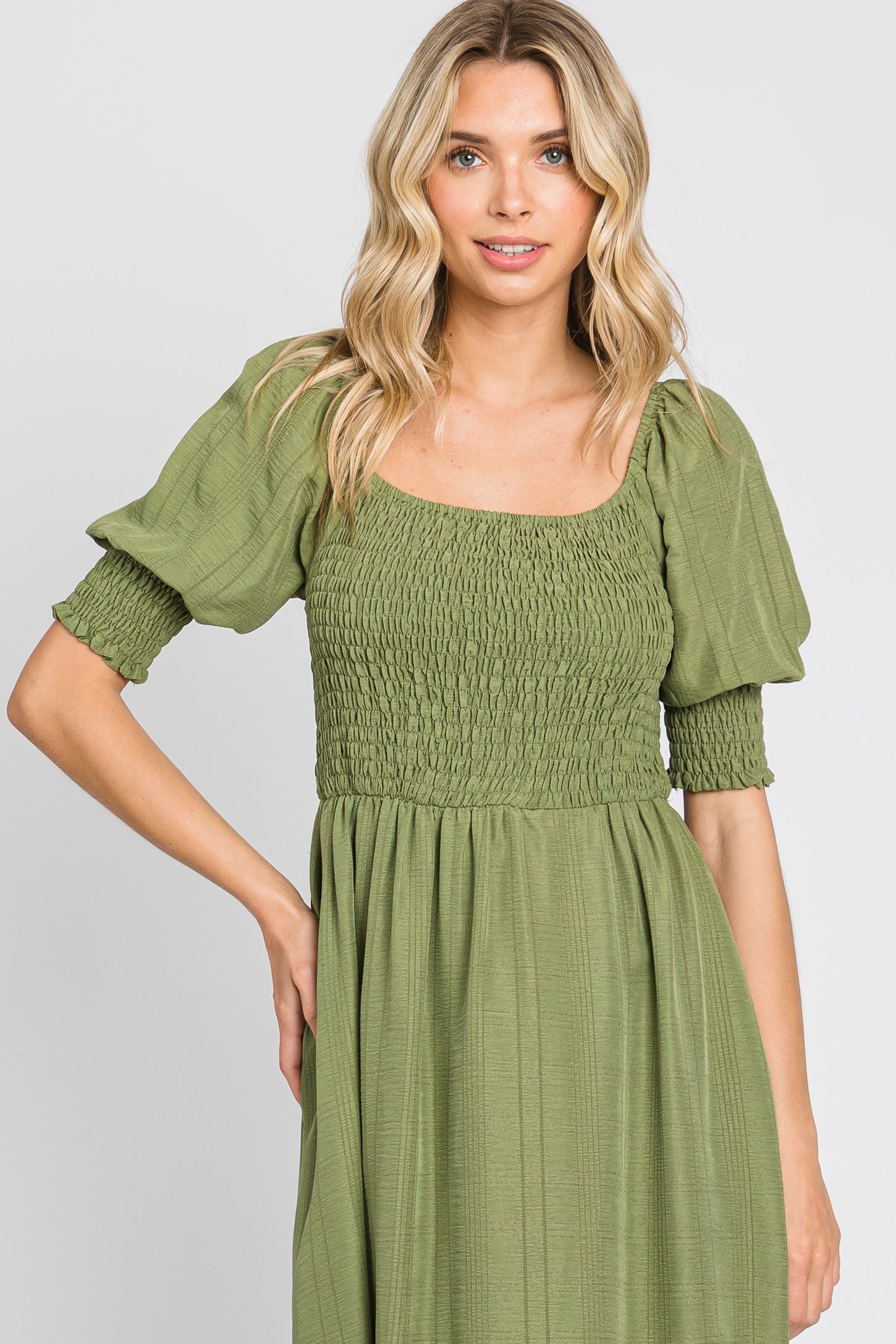 Olive Square Neck Smocked Short Sleeve Maternity Midi Dress Medium Olive Square Neck Smocked Short Sleeve Maternity Midi Dress Medium
