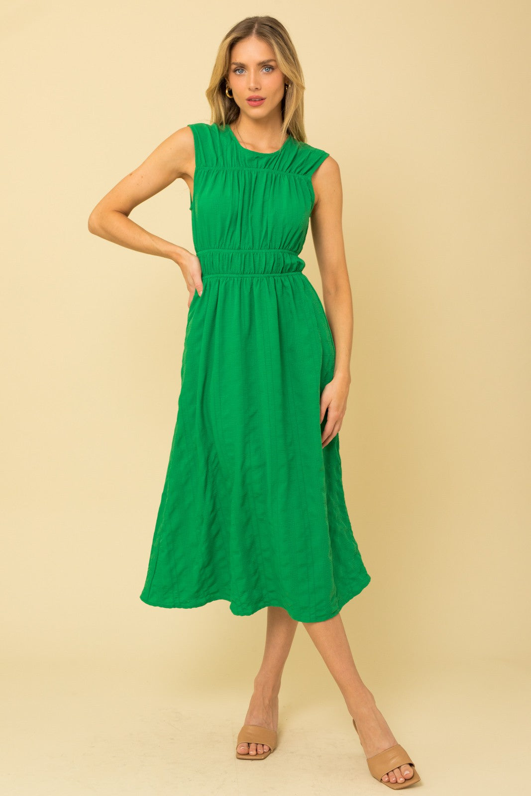 Kelly Green Sleeveless Elastic Shirring Midi Dress